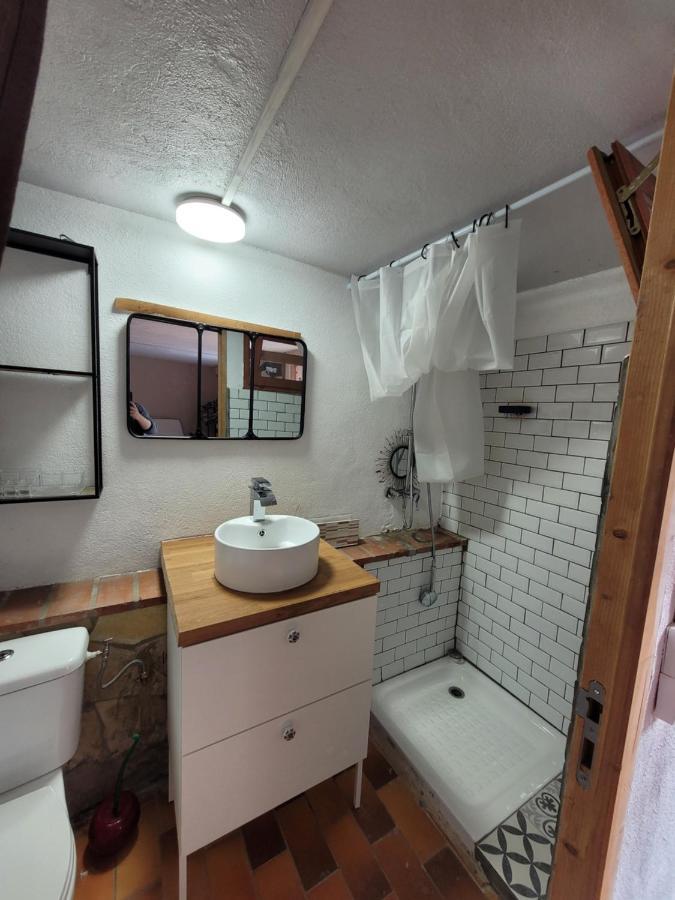 Ferienwohnung Superbe Studio Proches Toutes Commodites Place Du Marche De St Roch Nizza Exterior foto