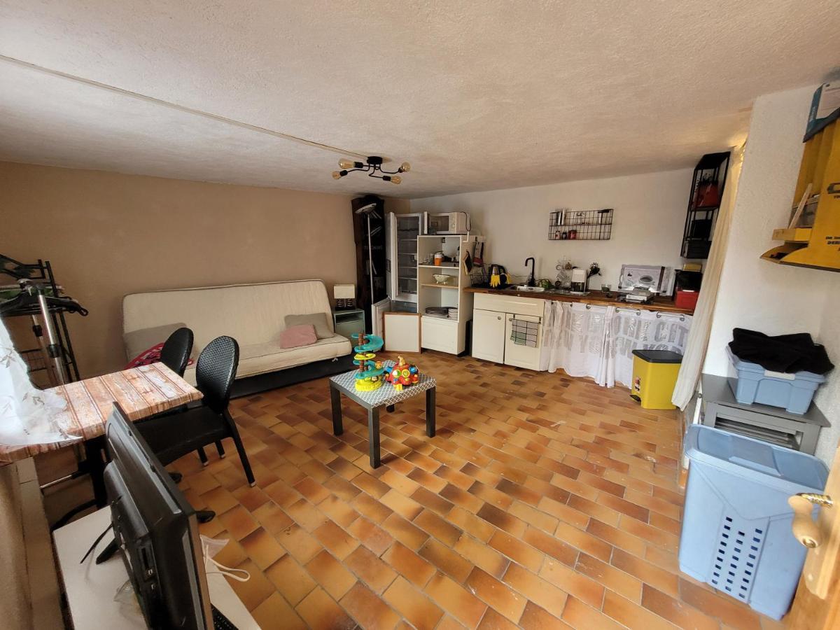 Ferienwohnung Superbe Studio Proches Toutes Commodites Place Du Marche De St Roch Nizza Exterior foto